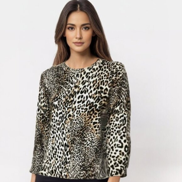 Cable & Gauge Cardigan Size Med Leopard print button front - Picture 1 of 9